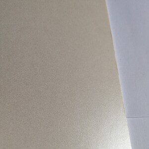 Oyster Pearlescent 300gsm 320x464mm or A4
